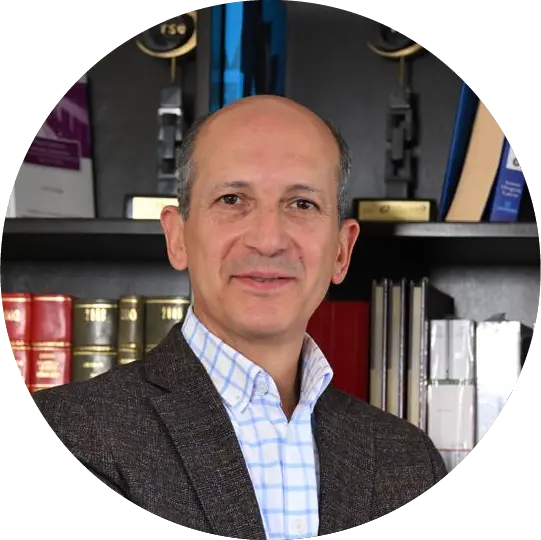 Edgar Martínez Gerente General de Hernie